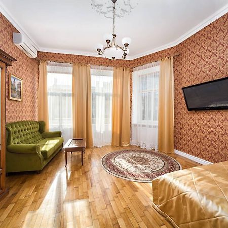 Cozy Apartment 39/34 Lviv Kültér fotó
